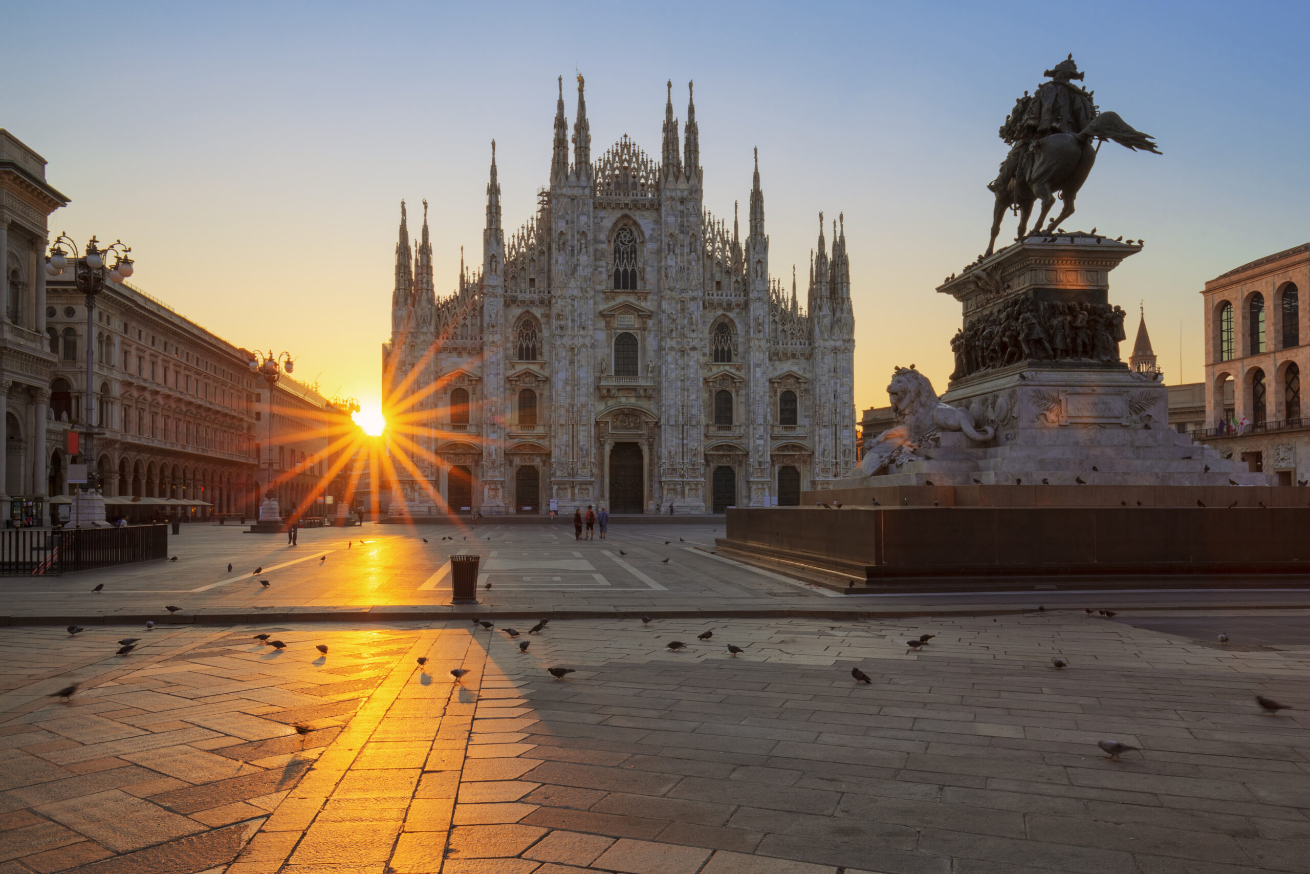 https://www.sanvincenzomilano.it/wp-content/uploads/2024/11/duomo-di-milano-scaled.jpg