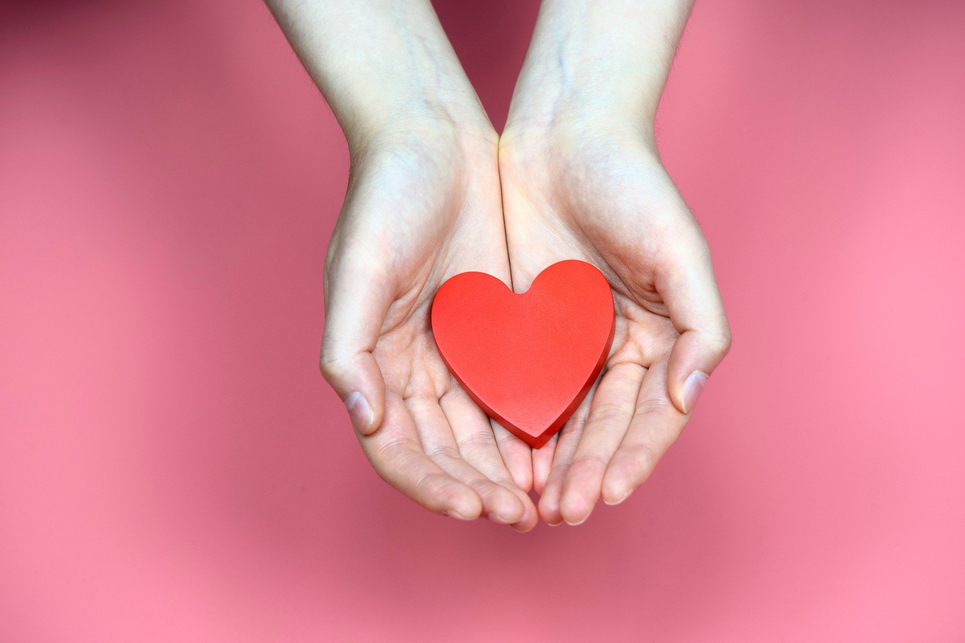 https://www.sanvincenzomilano.it/wp-content/uploads/2024/11/heart-8390212_1920.jpg